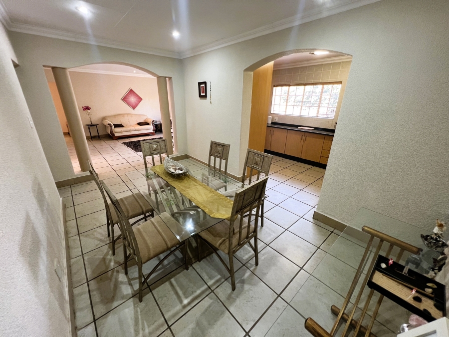 3 Bedroom Property for Sale in Flamwood North West